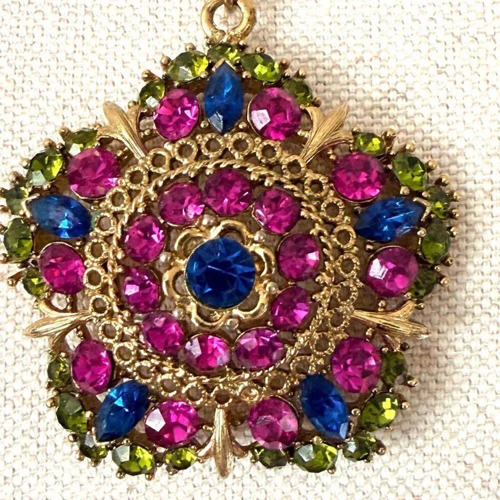 Vintage  Lisner Rhinestone Pendant Necklace